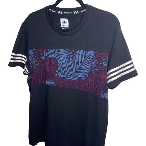 ADIDAS Floral Chest Short Sleeve T-shirt - Large - Picture 3 of 8